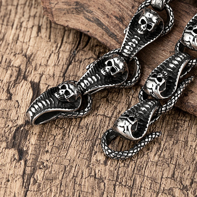Fashionable Mens Snake Bracelet with Alternative Personality and Super Cool Skull Head Bangle Male Stainless steel hand jewelry 250220