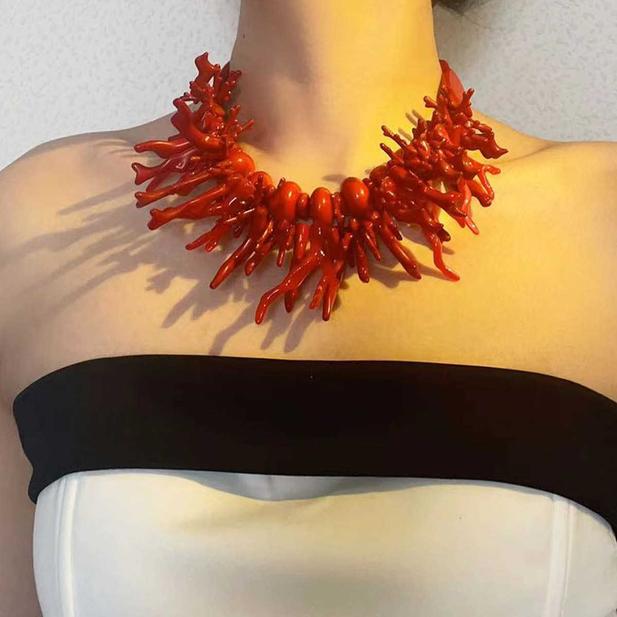 Pendant Necklaces New Bohemian Neckle Red Coral Irregular Geometry Two Piece Necklace ZA Same Style H25219
