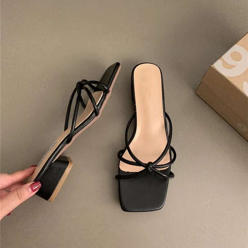 Open Toe Women Slippers Fashion Narrow Band Slides Ladies Outdoor Low Heel Sandal Summer Women's Shoes ddmykukumalu