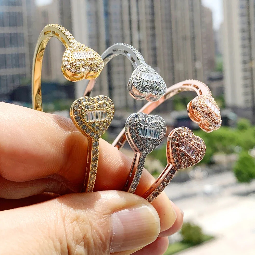 Arrived Iced Out Bling Women Jewelry High Quality Micro Pave 5A CZ Double Heart Charm Open Bangle Bracelet 250213