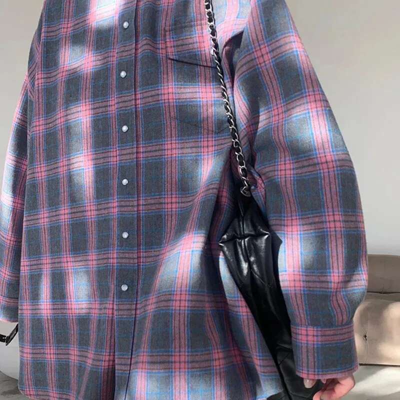 New Vintage Women Oversized Long Sleeve Plaid Blouse Tops Autumn Winter Button Down Loose Lapel Pocket Shirt Korean Style