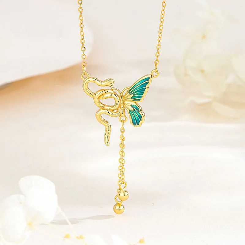 Womens Chinese-style enamel snake butterfly color 18K necklace high-end fashion personality and snake dance neck chain AU750 250220
