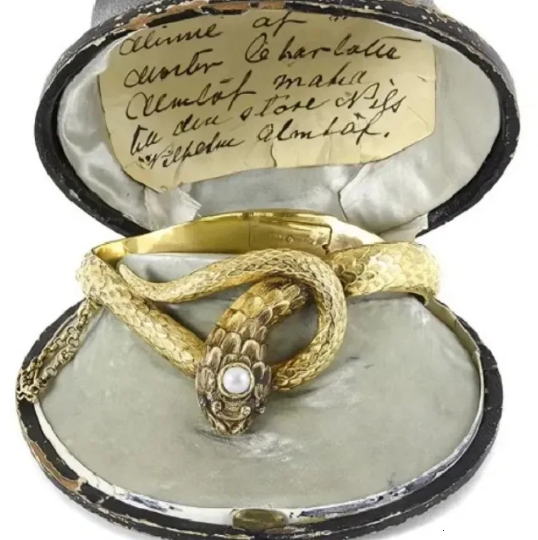 Medieval Cleopatra Pet Spirit Snake Bracelet Vintage High Appearance Temperature Bracelet High Sensation Bracelet 250220