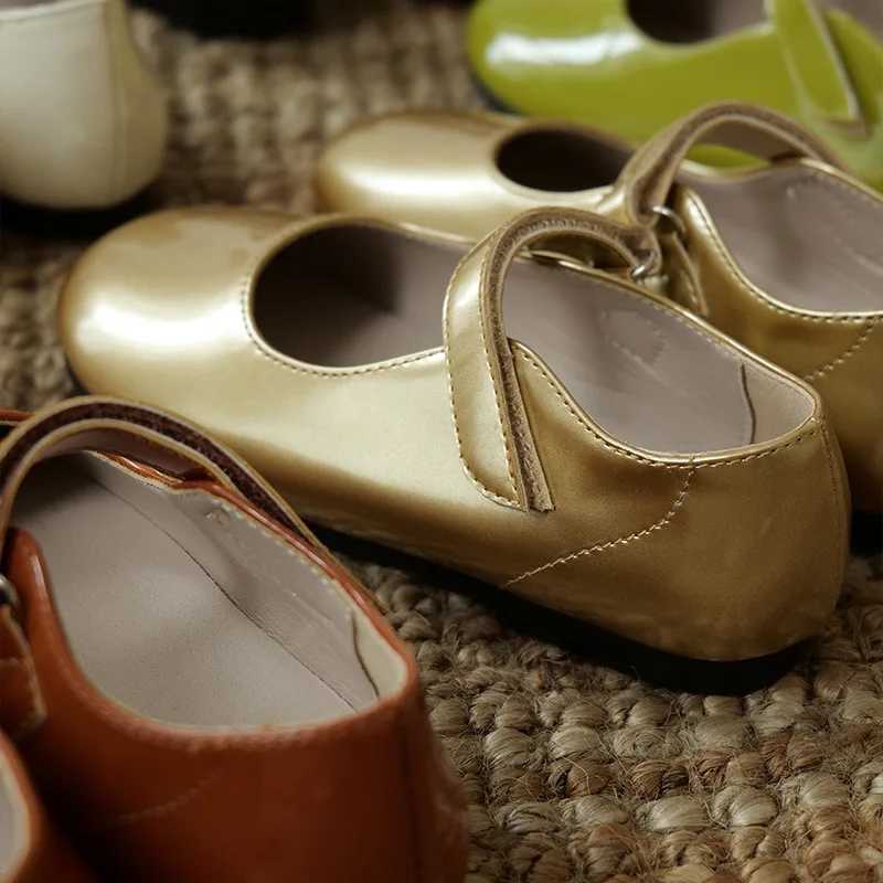Mary Jane Baby Girls Casual Shoes Soft Sole Retro Patent Leather Spring Summer Fashion Childrens Flats 2-6T X250220