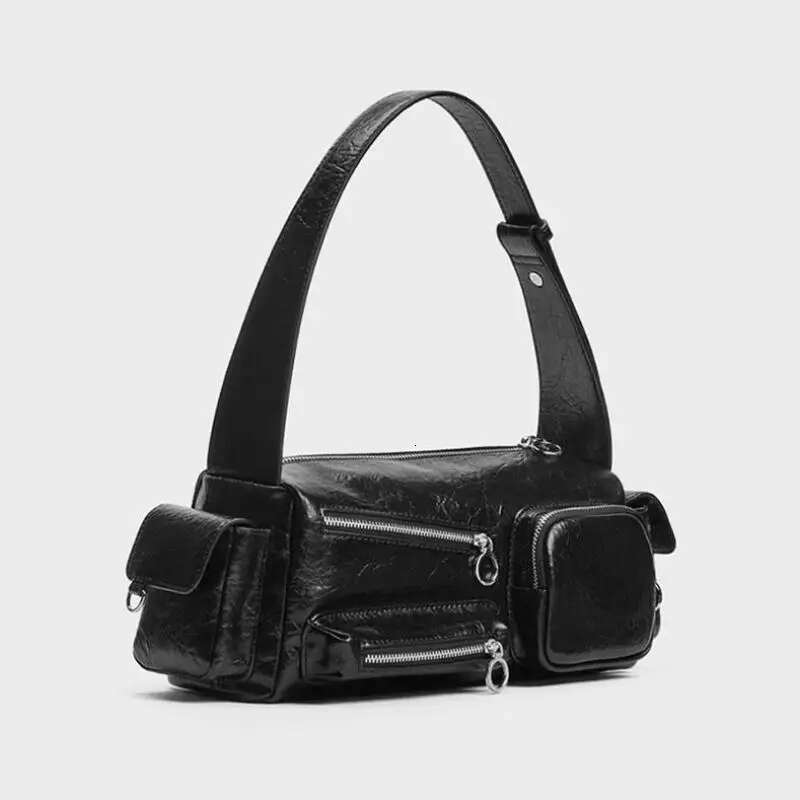 Europe And The United States Motorcycle Wind Multi-Pocket Zipper Women's Advanced Sense Commuter All Shoulder Crossbody Bag