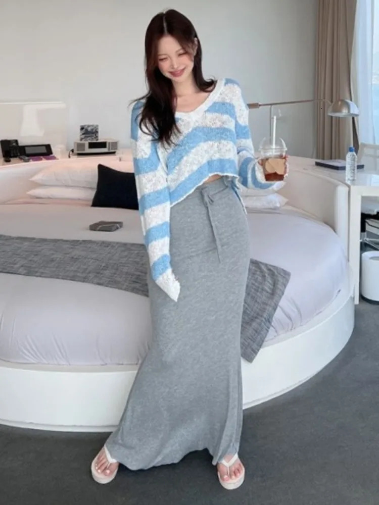 Womens gray fishtail skirt brushed slim Korean elastic band autumn sexy sweet old elegant womens 5ZG5 250220