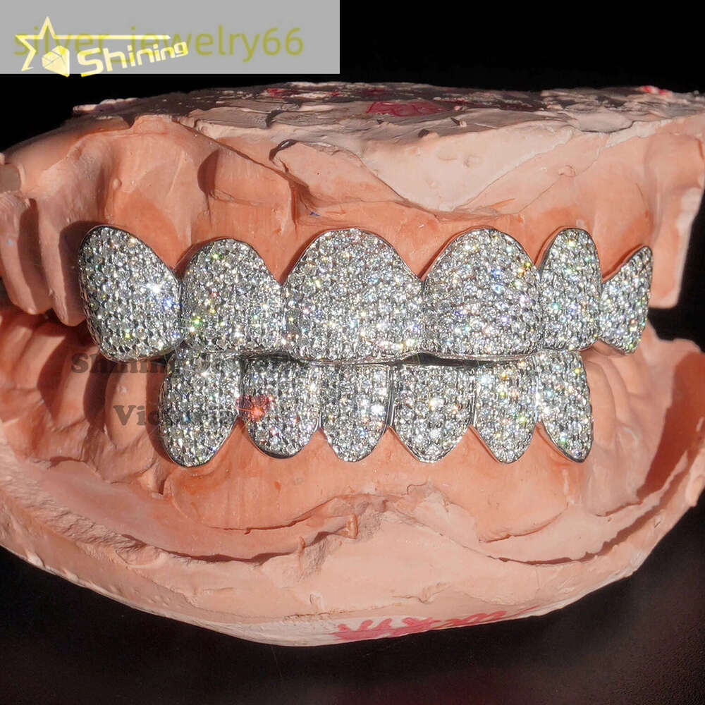 Custom Fashion Hip Hop Jewelry Sterg Sier Iced Out VVS Dia Round Cut Moissanite Teeth Grillz for Mens