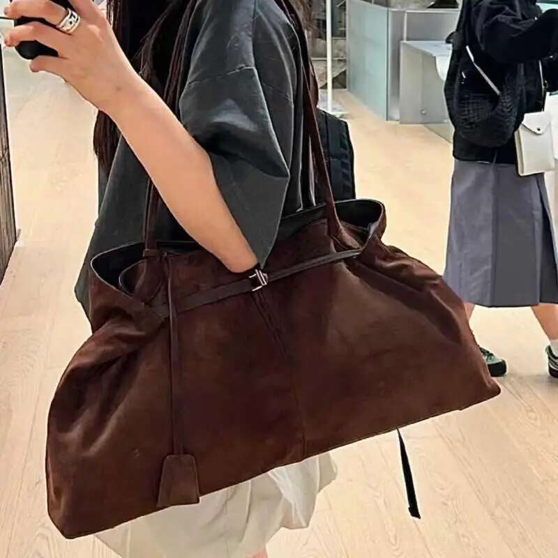 Autumn And Winter Retro High-End Imitation Suede Shoulder Personalized Light Fashion Bag For Women Trendy