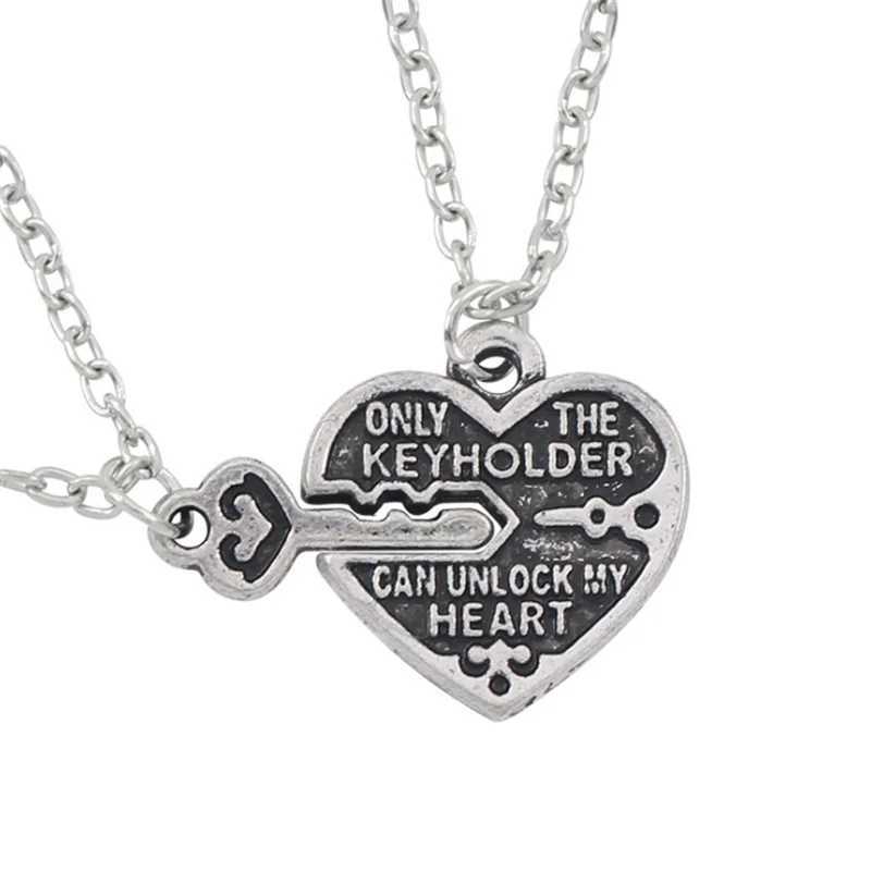 ZRM Fashion Heart Necklace With Letters ONLY THE KEYHOLDER CAN UNLOCK MY HEART Necklace Pendant For Girlfriend Boyfriend GiftXJ250219