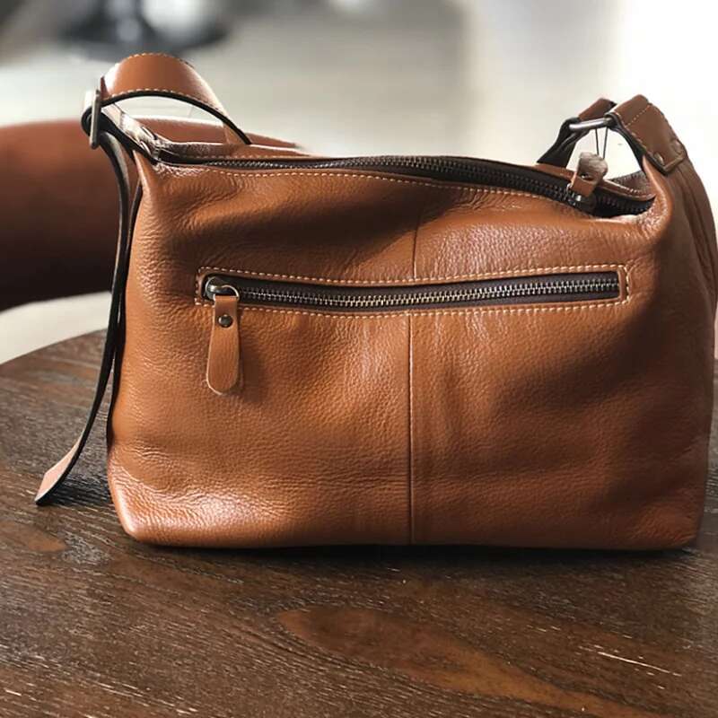 2025 New Genuine Leather Large-Capacity Shoulder Simple Leather Cowhide Messenger Travel Leisure Tote Big Bag