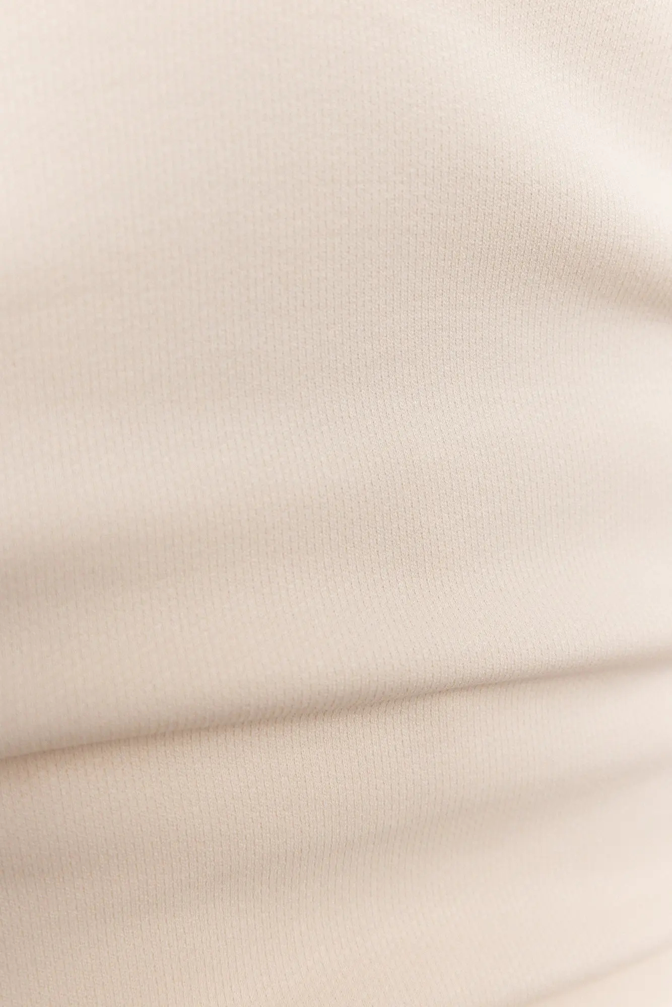 Basic Fitted Stretchy V-neck Cream Cami Top
