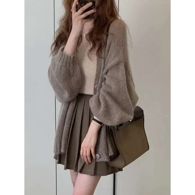 2024 Spring And Autumn New Style Sweaterknit Loose Fit Cardigan Top Versatile Jacket Outerwear V-Neck Thin
