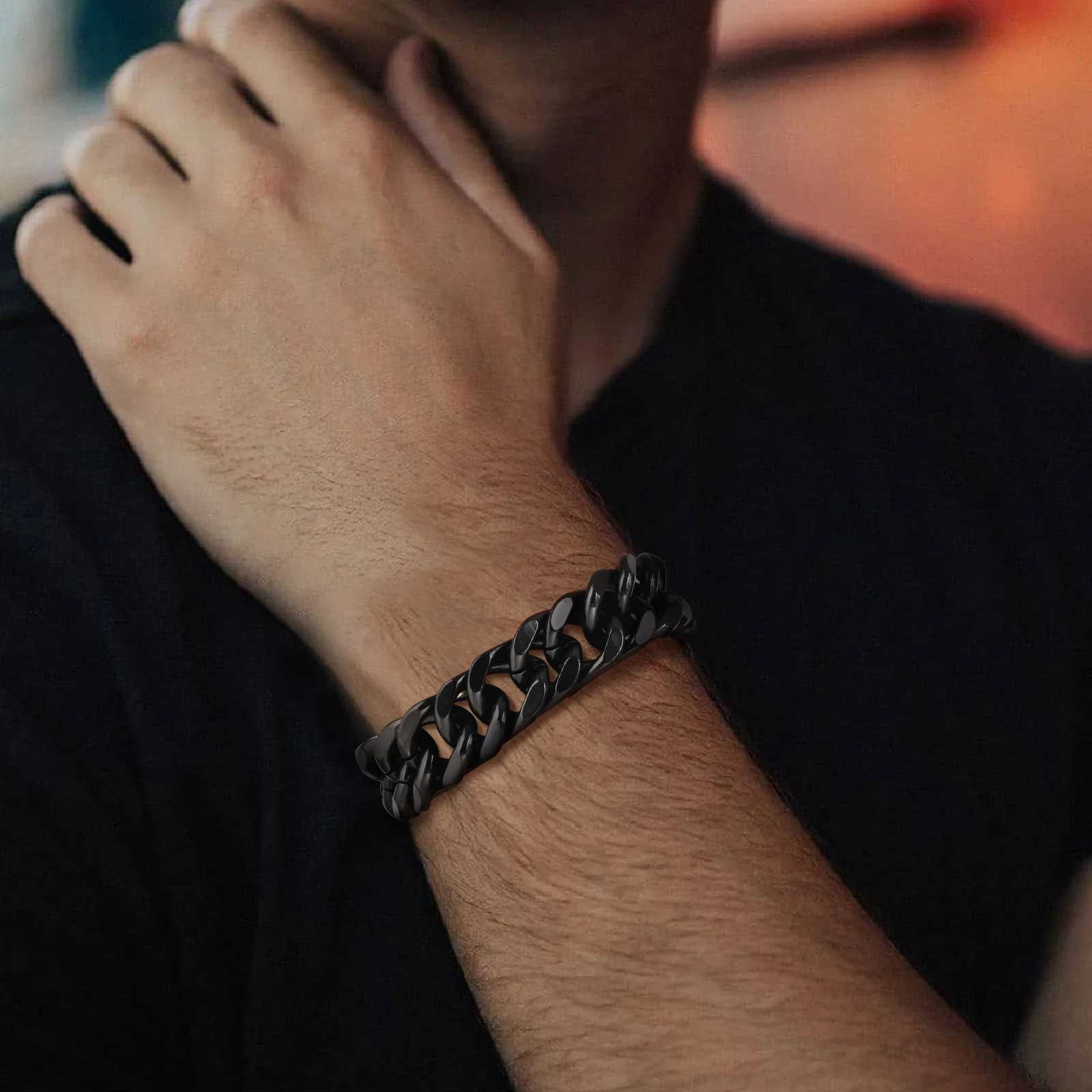 Vnox 10/12/15MM Width Stainl Steel Cuban Chain Bracelets for Men Silver Color Fashion Hip Hop Male Boy Wristband Dad GiftXJ250219