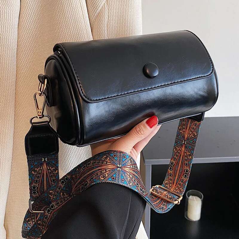 Wide Shoulder Strap Women's Retro Crossbody Bag Summer Handbag Women's Handbag Single Shoulder Underarm Women's Small Cyder Bag