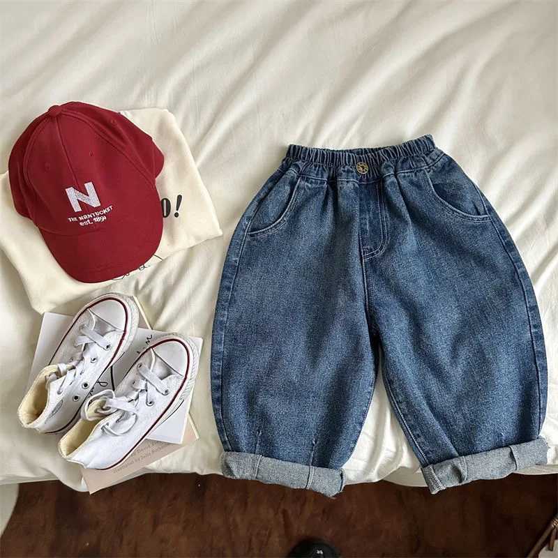 2025 Spring Children Boys Denim Pants Cotton Elastic Waist Infant Baby Boys Jeans Loose Sticker Pocket Little Boys Straight Pants Z250220