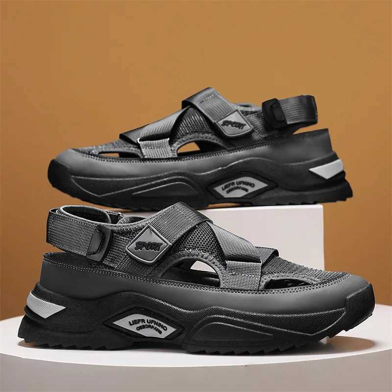 New Arrival New Design Mens Hollow Out Shoes Height Increasing Simplicity Style Beach Holiday Platform Sandals Casual Shoes T250220