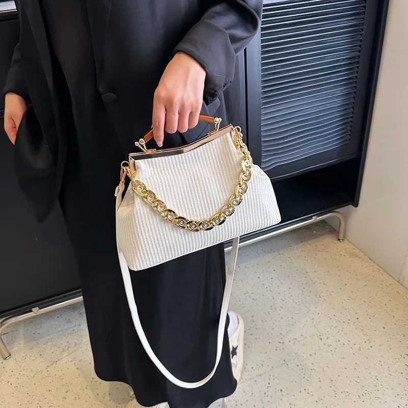 Designer shell clip woven wallet bag chain shoulder bag luxury evening clutch party hot pink handbag and wallet fashionable homeless bag Z250220