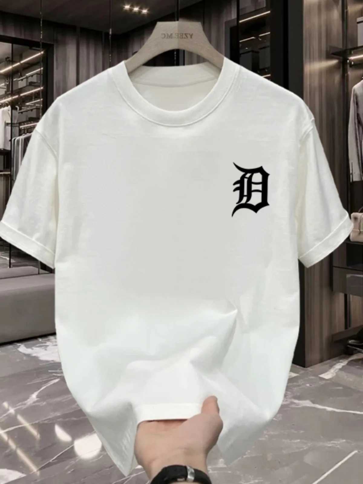 High Quality Mens Cotton Short Sleeve T Shirt With Loose Minimalist Printing Creative Design Map Fashion Brand Mens T-Shirt W250220