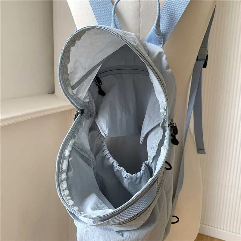 Hylhexyr Womens Waterproof Nylon Backpack Lightweight Travel Leisure Fashion Large Capacity Sport Gym Bag With Zipper 250122