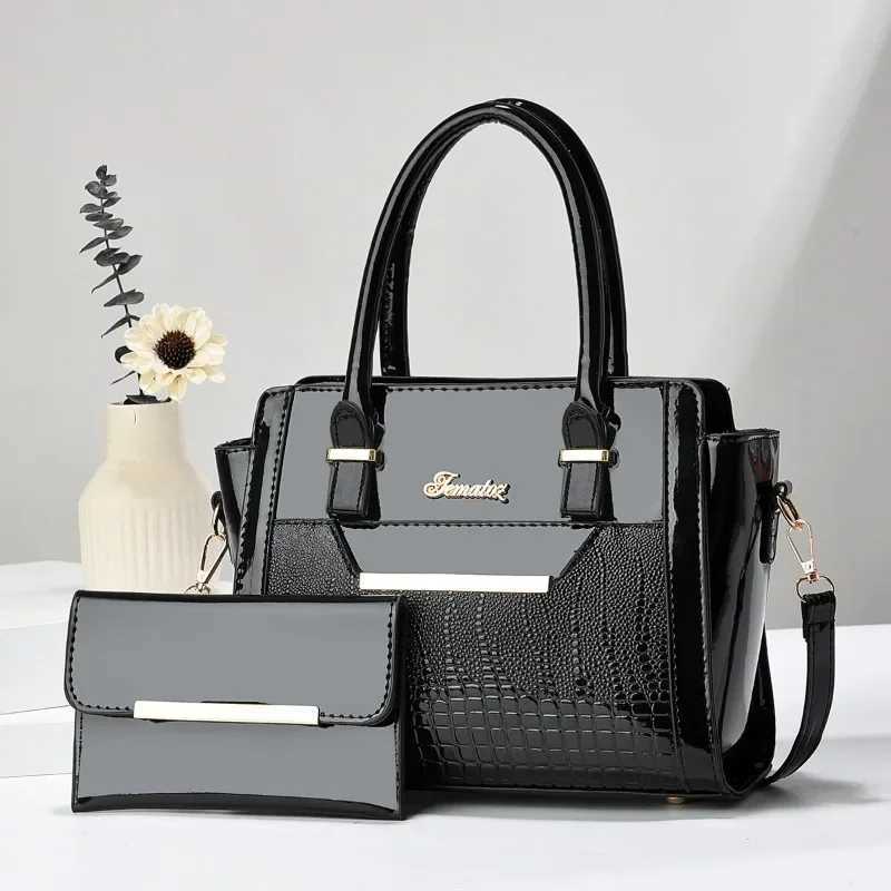 New Large Capacity Crocodile Print Handbag Mother Bag Womens Bag High Quality Shoulder Tote Bag Z250220