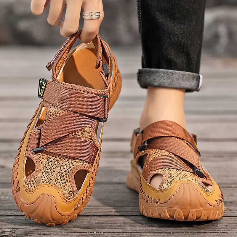New Arrival Summer Men Sandals Genuine Leather Mens Casual Shoes Outdoor Men Leather Sandals for Men Beach Shoes Roman Mens Shoes T250220
