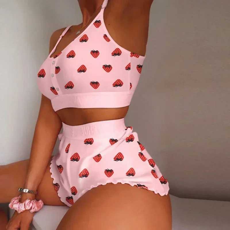 Summer 2-Piece Pajama Set Women Spwear Strberry Printed Lace Sling Crop Tops and Shorts Home Clothes Loungewear PijamasXJ250220