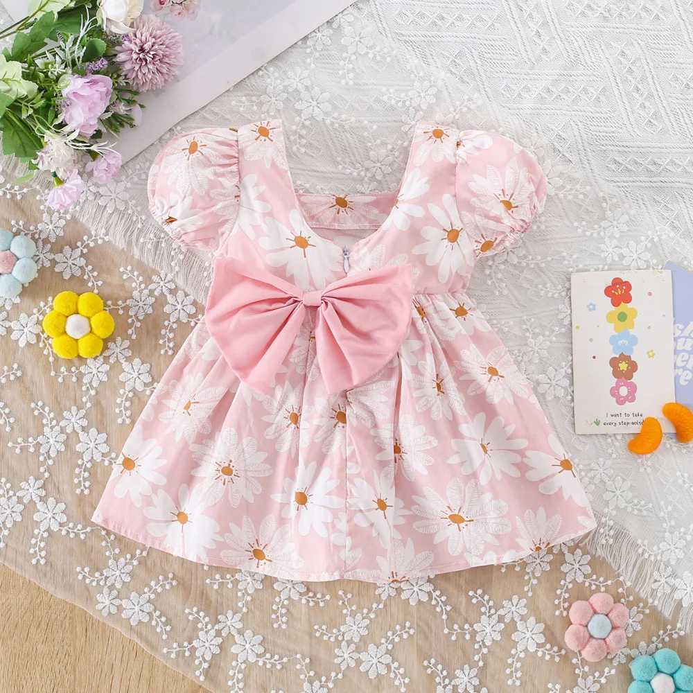 Girls Summer New Style Daisy Bow Decoration Square Neck Short Sleeved Korean Version Childrens Dress X2502201