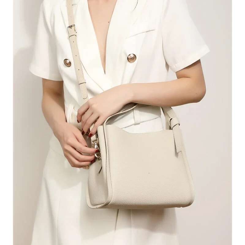 Women Genuine Leather Shoulder Female Bucket Handbag Totes Ladies Crossbody Daybag Commuter Bag Purse
