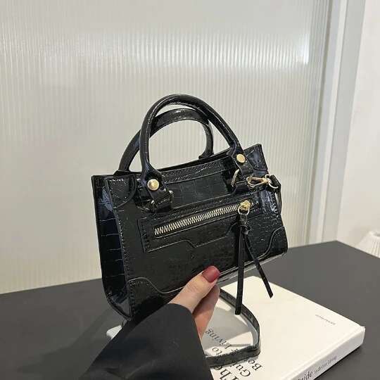 Sier 2025 Woman Shoulder Fashion Trend PU PVC Girl Lady Bags Handbag Cosmetic Case Purses Tote Women's Hand Bag for Women
