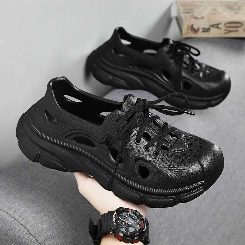 New Arrival Summer mens sandals lightweight EVA mens slippers fashionable mens slippers garden shoes outdoor casual beach shoes walking sports shoes T