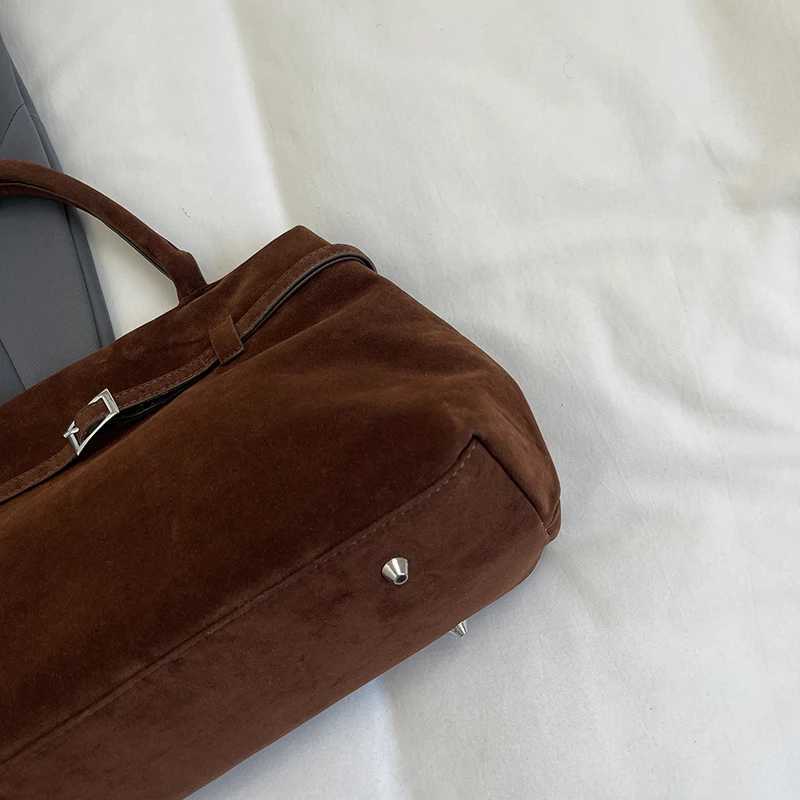 Velvet Womens Top Handbag 2024 Winter Latest Designer Handbag Luxury Solid Color Large Capacity Shopping Bag Z250220