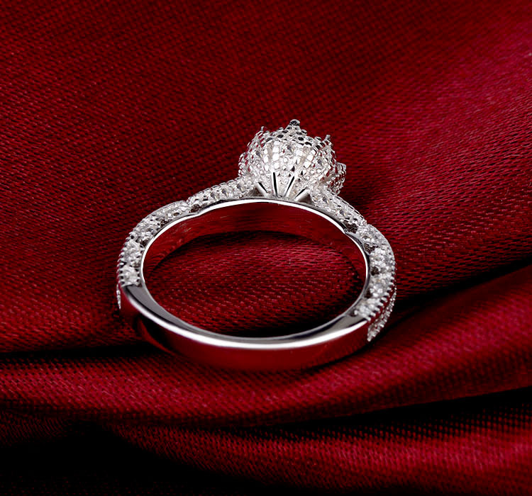 Choucong Brand Wedding Rings Luxury Jewelry 100% Real 925 Sterling Silver Round Cut White Moissanite Diamond Party Eternity Hollow Women Crown Ring Gi