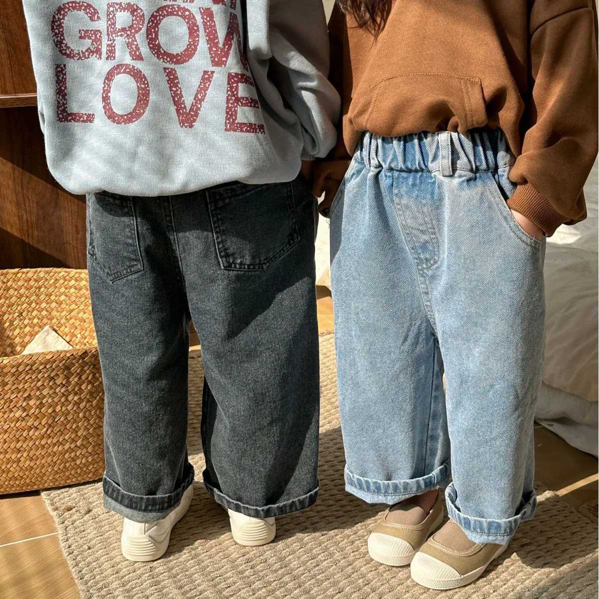 2025 Spring Autumn Childrens Boys Jeans Denim Casual Loose Toddler Boys Wide Leg Pants Elastic Waist Kids Boys Straight Pants Z250220