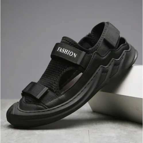 New Arrival Mens Sandals Summer New Leather Breathable Baotou Mesh Outdoor Casual Hole Shoes Tide Roman Non-slip Beach Shoes Men T250220