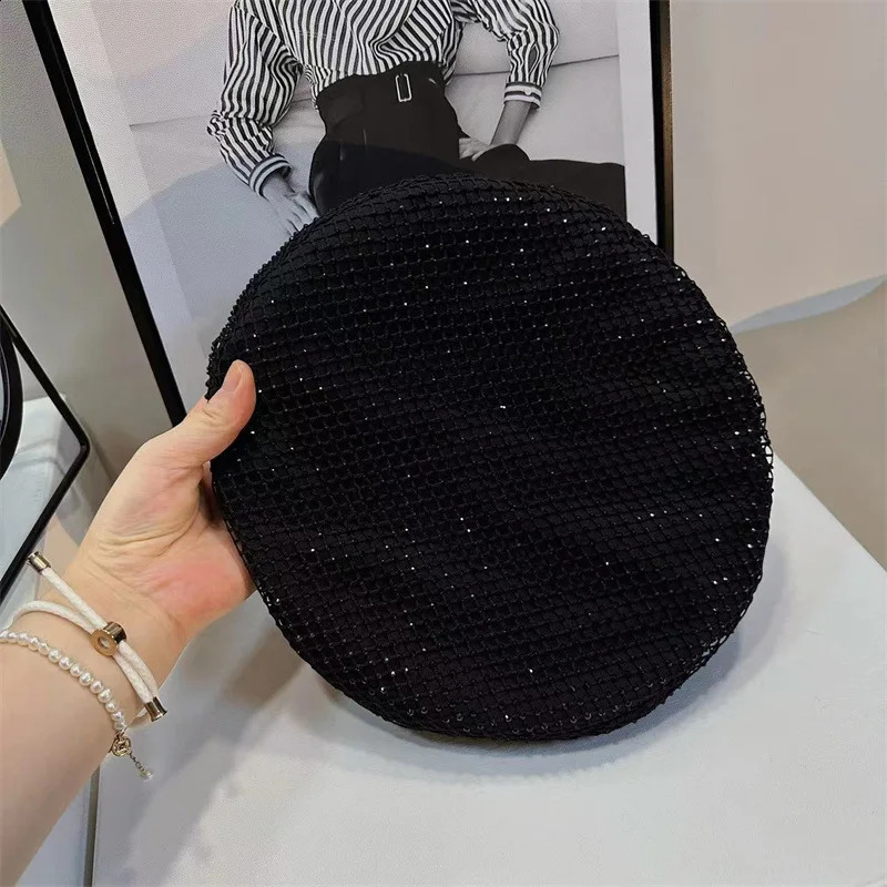 Grace star Retro Mesh yarn Shiny drill Fashion street Lady Beret Hat Women Autumn and Winter Style Leisure Painterhat 250220