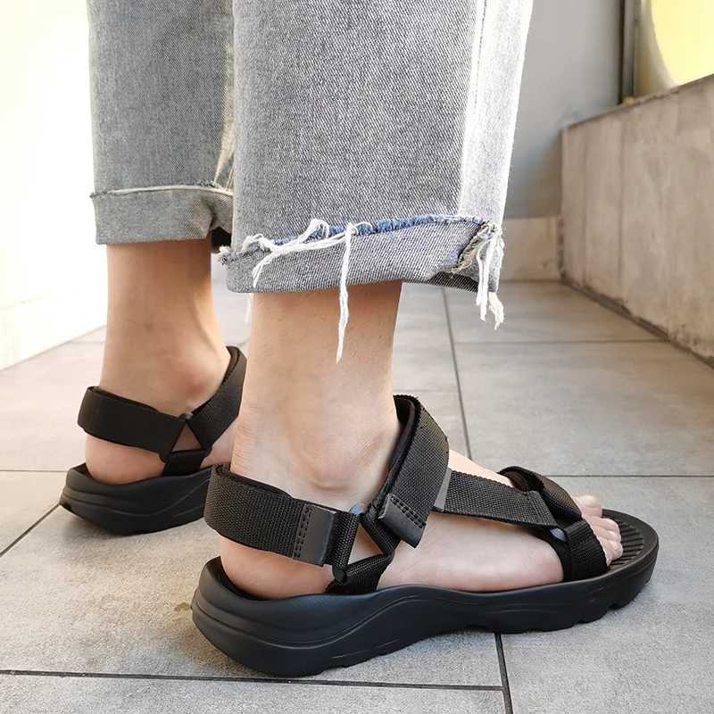 New Arrival casual fashionable classic versatile trendy casual sandals nonslip wearresistant highlooking sandals outdoor casual slippers indoor sanda 