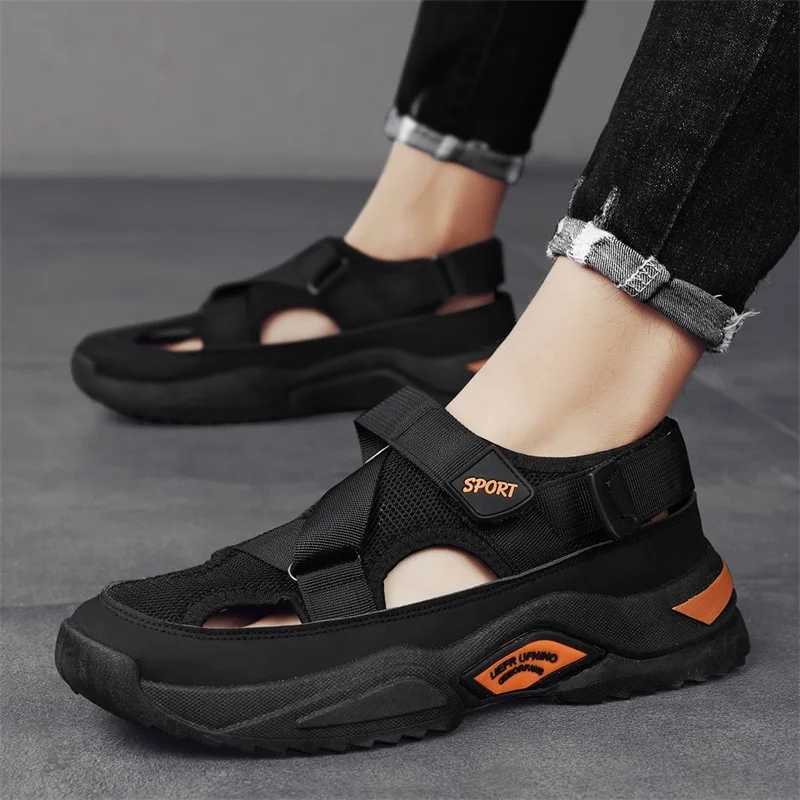 New Arrival New Design Mens Hollow Out Shoes Height Increasing Simplicity Style Beach Holiday Platform Sandals Casual Shoes T250220