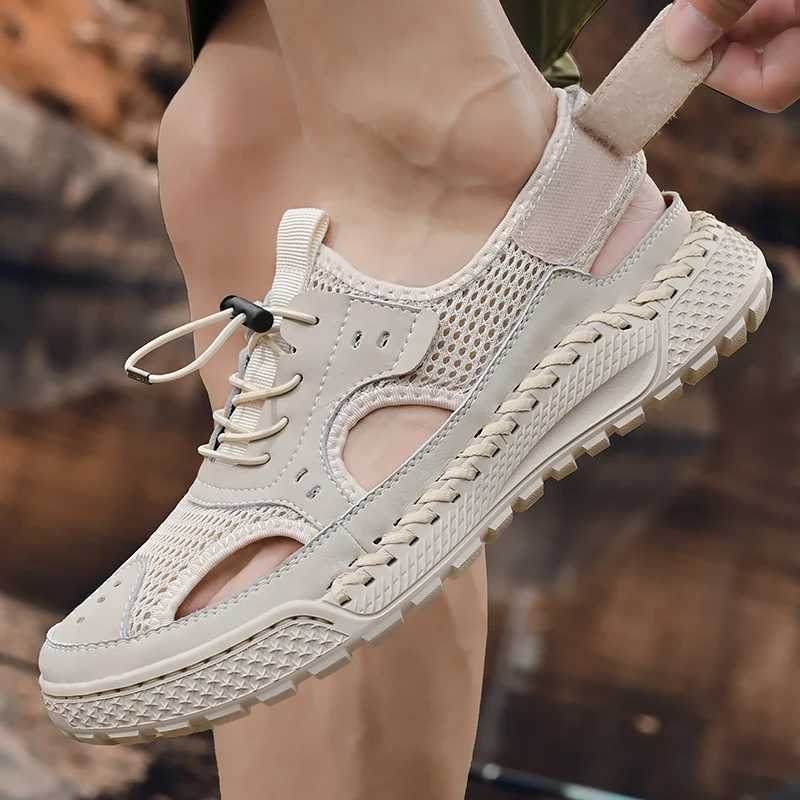 New Arrival Sandals mens trendy summer new leather shoe hat outdoor casual sports hollow sandals beach shoes handmade mesh mens shoes T250220