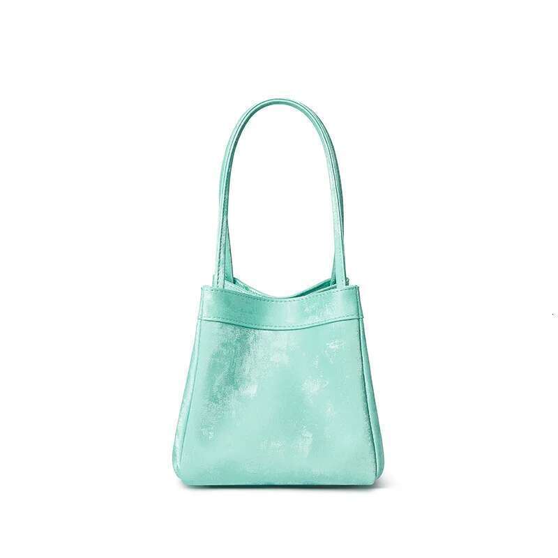 New Fashion Handbags 2025 Light Feminine Leather Bags Lady Design Purses For Women
