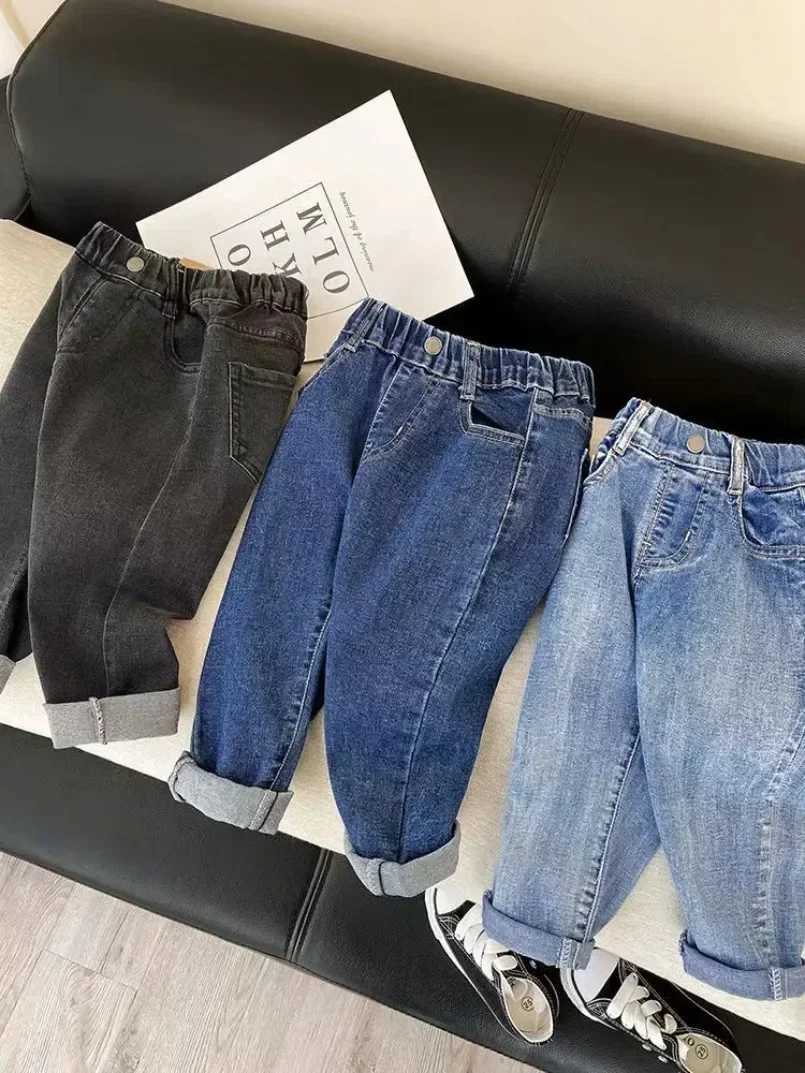 Childrens jeans fashionable elastic pants childrens clothing loose thin jeans childrens Spring and Autumn Trouser Z250220