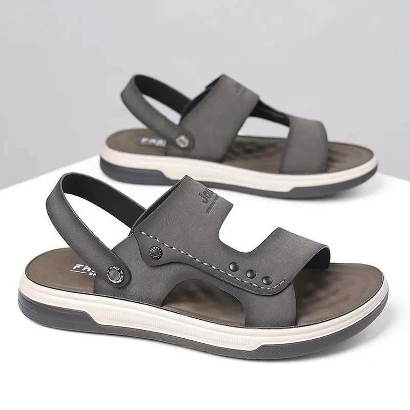 New Arrival Summer Fashion Lightweight Leather Platform Outdoor Beach Mens Sandals Designer Soft Sole Casual Slip-on Men Slippers T250220