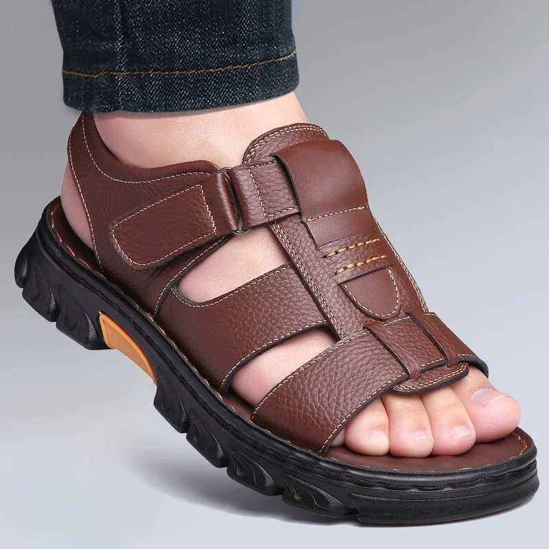 New Arrival Mens Beach Sandals Casual Leather Breathable Beach Sandals Mens Outdoor Soft and Comfortable Summer Shoes Fashion Slippers T250220