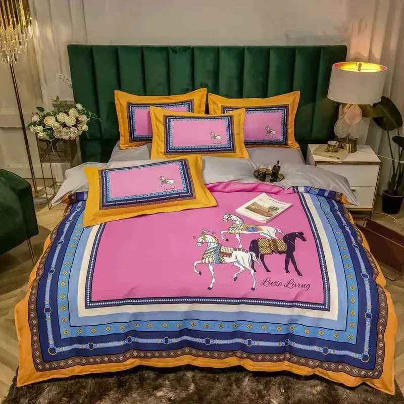 3PCS Single-sided Printed Duvet Luxury Plaid Horse Bedding Set Duvet Comfortable Breathable Sheet King Queen Different SizeXJ250220
