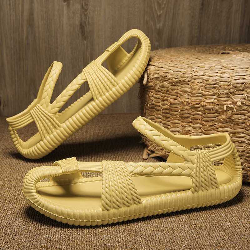 New Arrival Cheap summer mens sandals lightweight anti slip outdoor beach shoes womens fashionable casual green mens smooth sandals T250220