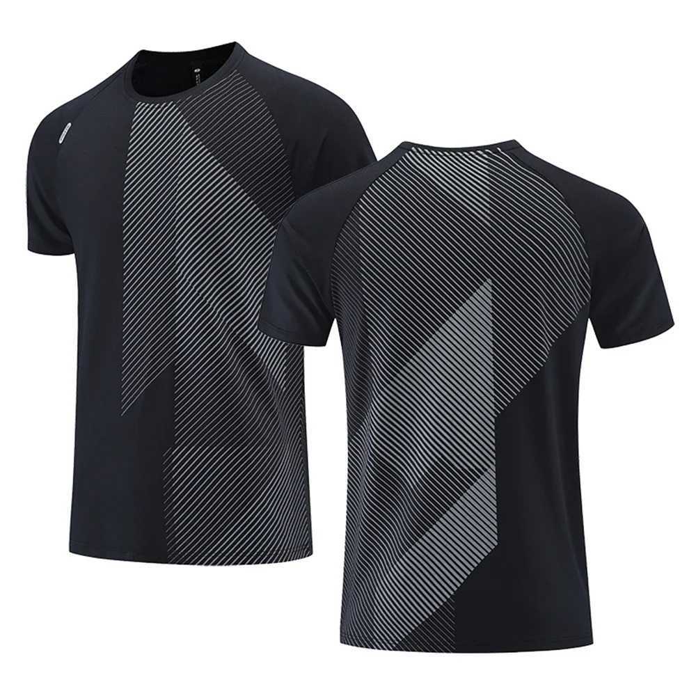 Quick Drying Mens Running T-shirt Fitness Sports T Shirt Gym Training Tees Breathable Jogging Casual Sportswear Unisex Tops New W250220