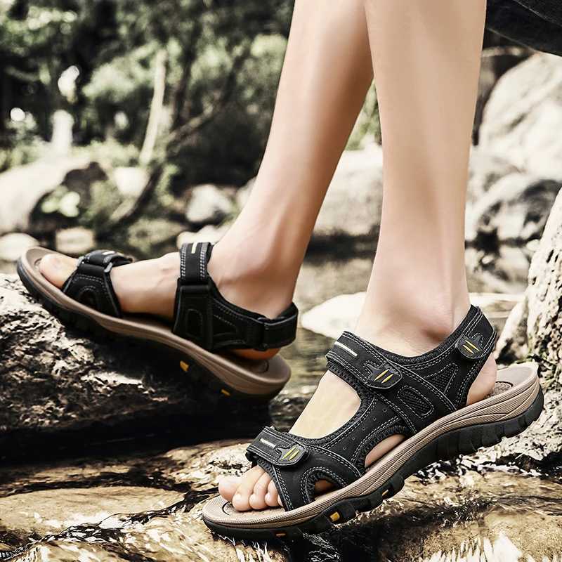 New Arrival Genuine Leather Men Sandals Summer New Large Size Men Sandals Outdoor Mens Casual Shoes Fashion Sandals Slippers Big Size 38-48 T250220