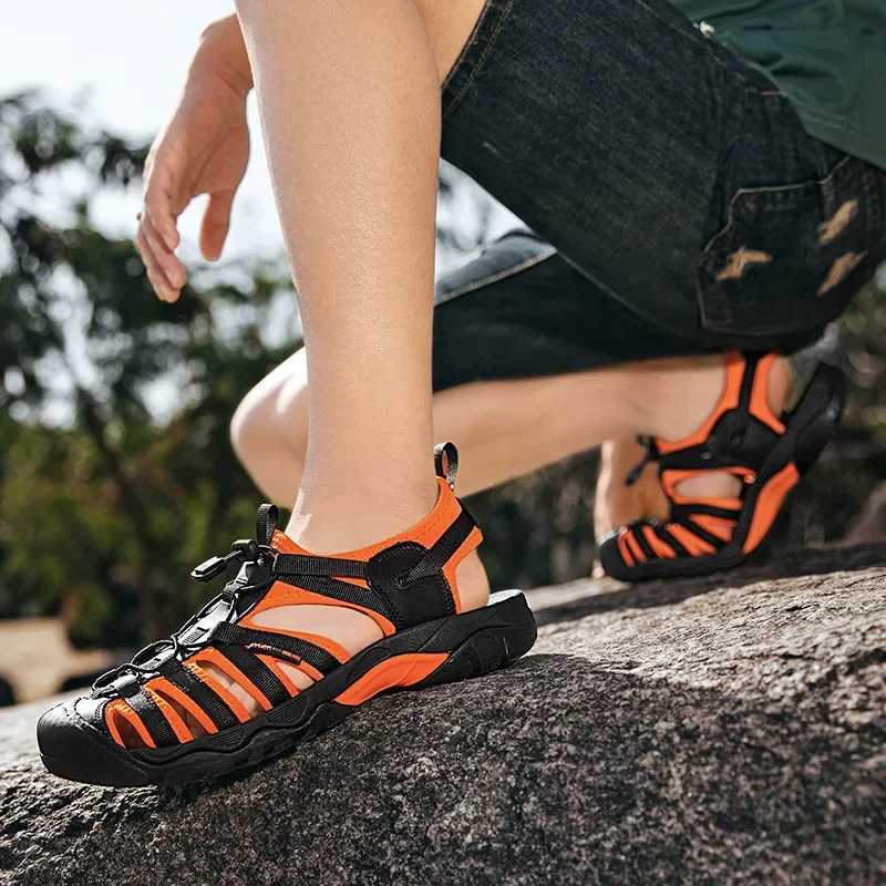 New Arrival High quality Genuine Leather Men Sandals Fashion Design Casual Shoes Men Soft Bottom Outdoor Beach Sandals Big EUR Size 38-48 T250220