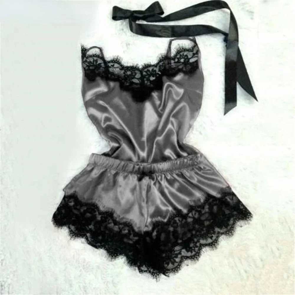 Satin Pajama Set for Women Spwear V-Neck Stretch Sexy Lingerie Strap Vest Top Shorts Nightwear Lace PijamasXJ250220