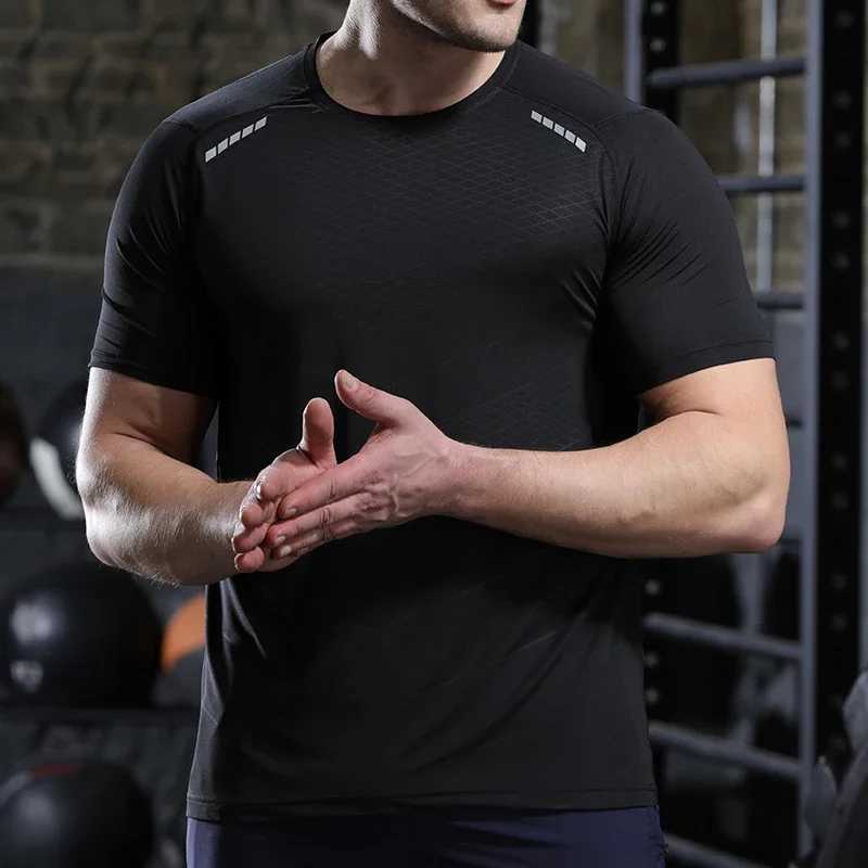 Mens thin ice silk top running short sleeved sports T-shirt gym fitness muscle training sportswear dry fitness tight fitting track and field clothes W