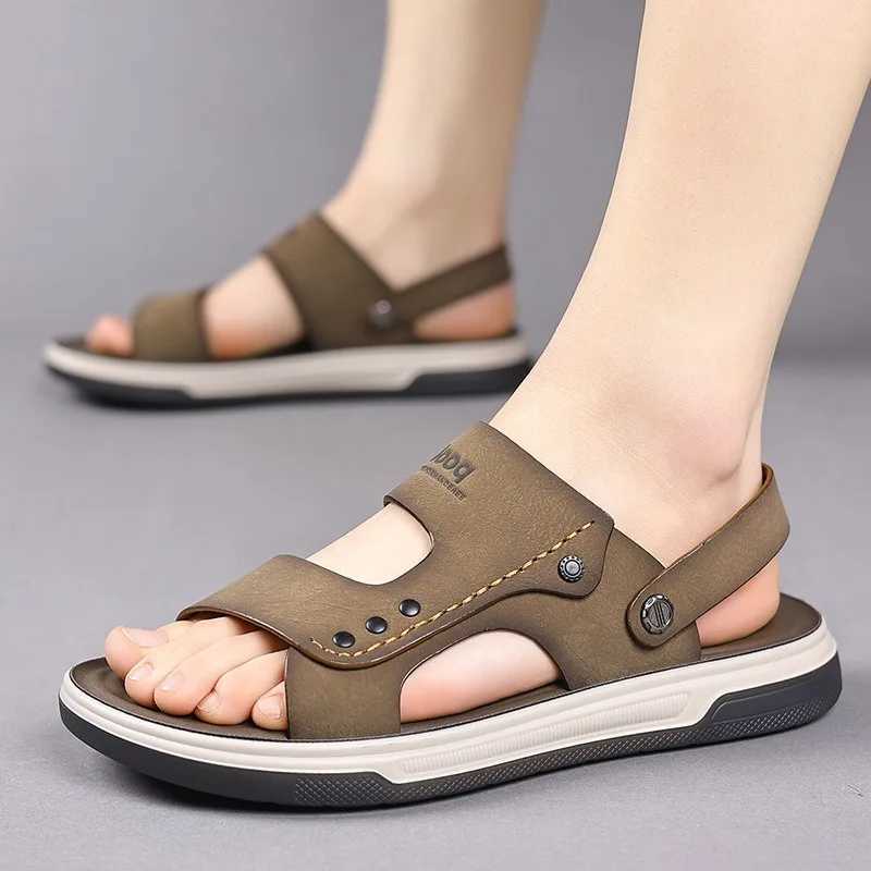 New Arrival Summer Fashion Lightweight Leather Platform Outdoor Beach Mens Sandals Designer Soft Sole Casual Slip-on Men Slippers T250220